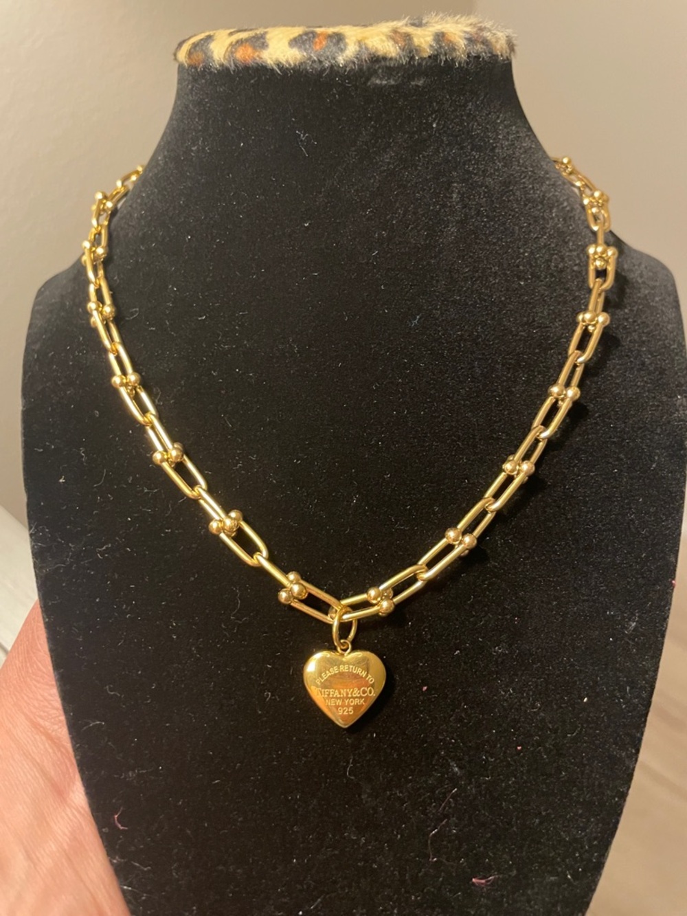 Necklace - Picture 3 of 9